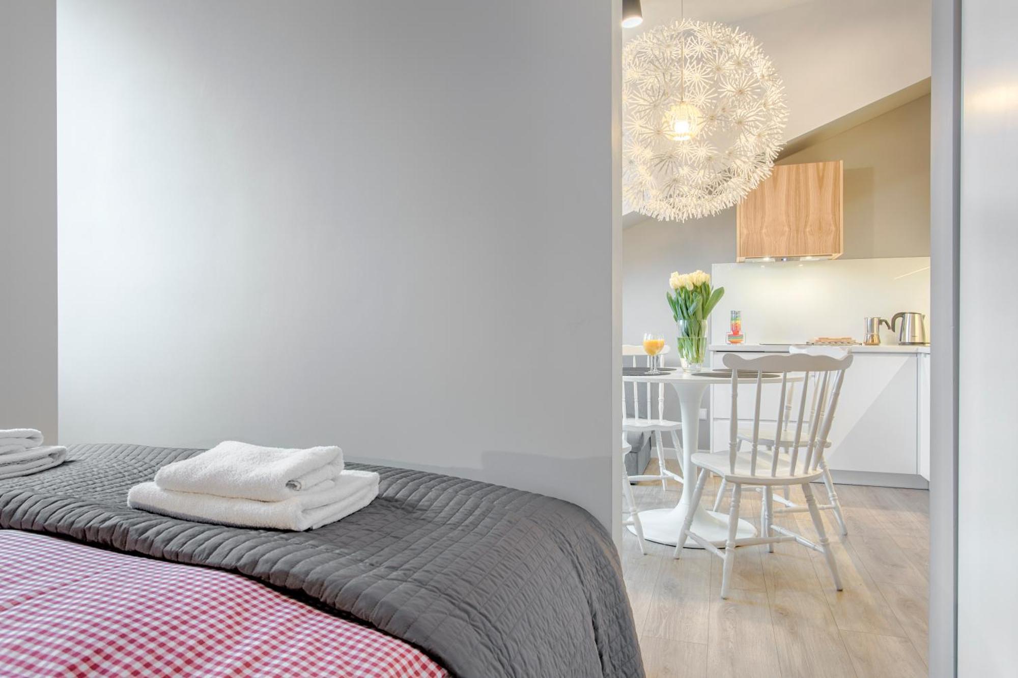 Tyzenhauz Apartments Arianska Street Krakow Luaran gambar